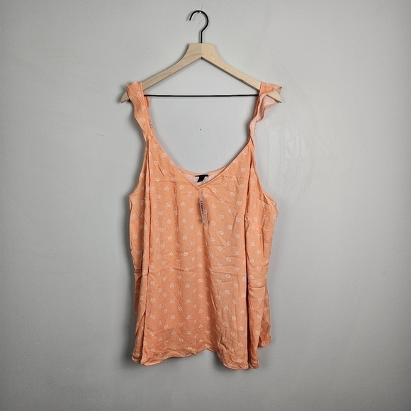 Torrid Washable Crinkle Gauze V-Neck Ruffle Strap Tank - Picture 10 of 12